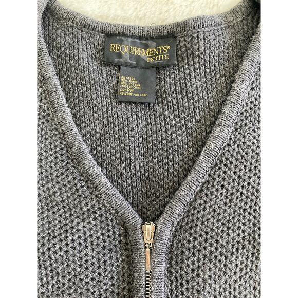 Requirements Petite Woman’s V-Neck Grey Knit Zipper Front Sweater Vest Sz PM - Picture 6 of 8
